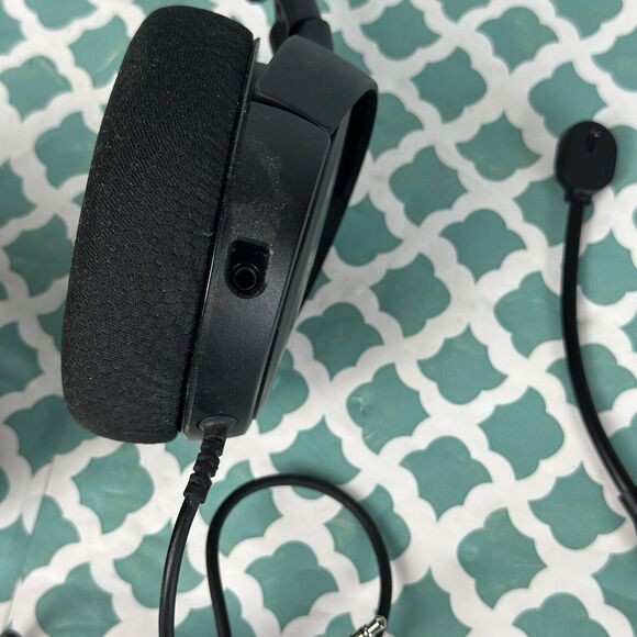 SteelSeries Arctis 1 Wired Gaming Headset – Detachable Clearcast Microphone - Picture 11 of 11